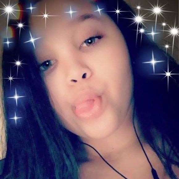 Meet your Posher, Raya - Picture 1 of 1